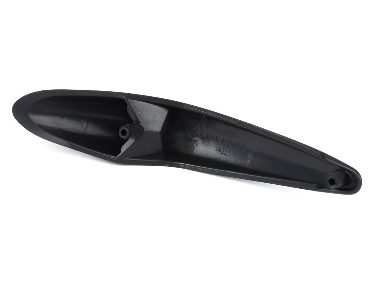 Mudguard crest, mat black -Moto Nostra- Vespa GTS 125 (ZAPMA3700), Vespa GTS HPE 300 (ZAPMA3600, ZAPMD310), Vespa GTS Super 125 (ZAPMA3700), Vespa GTS Super HPE 300 (ZAPMA360, ZAPMD3100)