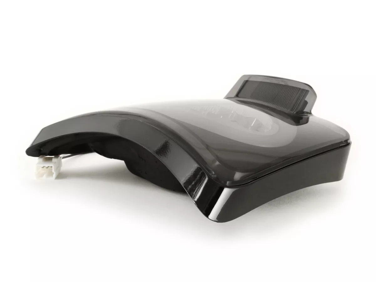 Fanale posteriore con cornice -MOTO NOSTRA, LED 'Slimstyle'- Vespa GTS (2019-2022) GTS125 iGet, GTS300 HPE, GTS SUPER 125/300 HPE, GTS SUPERSPORT 125/300, GTS SUPERTECH 125/300 HPE - Vetro nero/ cornice nera lucida