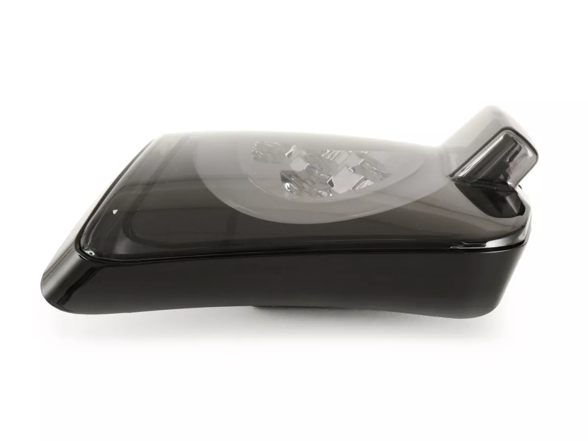 Fanale posteriore con cornice -MOTO NOSTRA, LED 'Slimstyle'- Vespa GTS (2019-2022) GTS125 iGet, GTS300 HPE, GTS SUPER 125/300 HPE, GTS SUPERSPORT 125/300, GTS SUPERTECH 125/300 HPE - Vetro nero/ cornice nera lucida