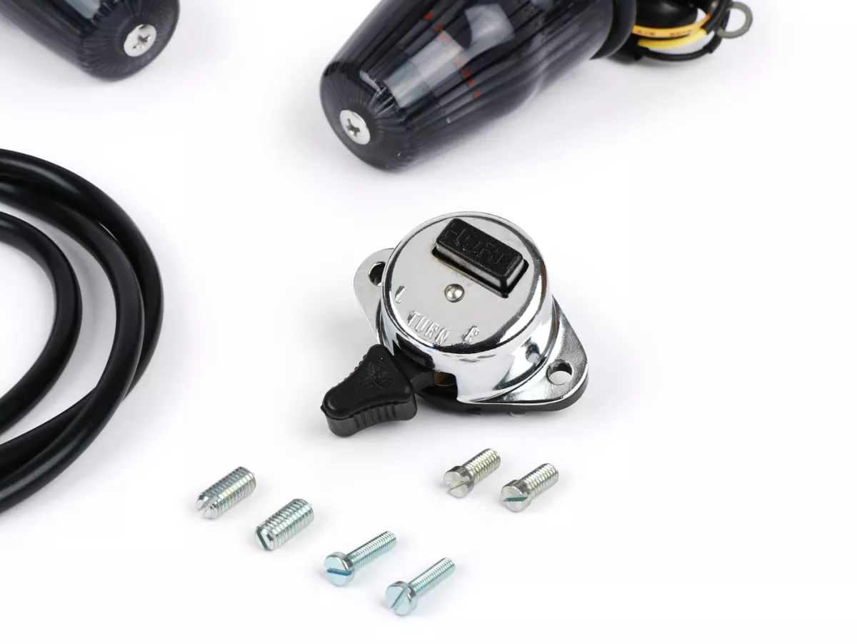 Set di retrofit per indicatori di direzione -MOTO NOSTRA, LED, con marcatura E, 6 Volt- Vespa Smallframe V50, 50N, PV, ET3, Largeframe Rally, Sprint, TS, GT, GTR, SS180 - Ø=24mm - Nero