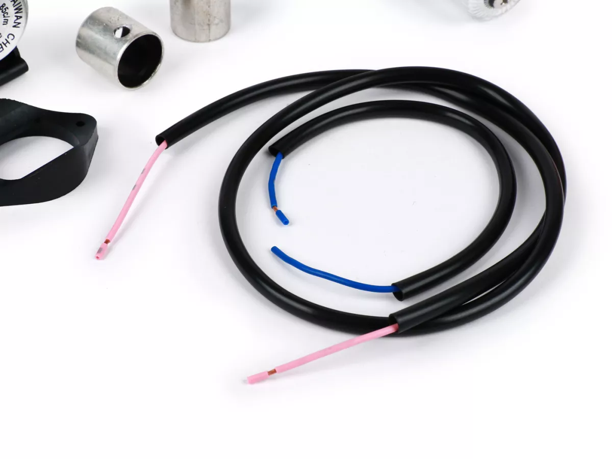 Knipperlicht retrofit set voor stuurknipperlichten -MOTO NOSTRA, LED , met E-markering, 6 Volt- Vespa Smallframe V50, 50N, PV, ET3, Largeframe Rally, Sprint, TS, GT, GTR, SS180 - Ø=24mm - Wit