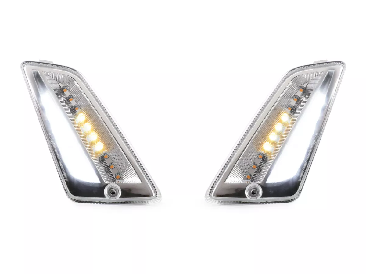 Set indicatori di direzione anteriori -MOTO NOSTRA (2014-) luce di marcia dinamica a LED, luce di marcia diurna (E-mark)- Vespa GT, GTL, GTV, GTS 125-300, HPE, Supertech (2019-2022) - bianco