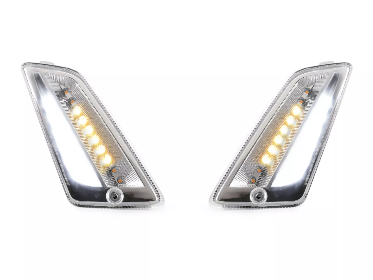 Set indicatori di direzione anteriori -MOTO NOSTRA (2014-) luce di marcia dinamica a LED, luce di marcia diurna (E-mark)- Vespa GT, GTL, GTV, GTS 125-300, HPE, Supertech (2019-2022) - bianco