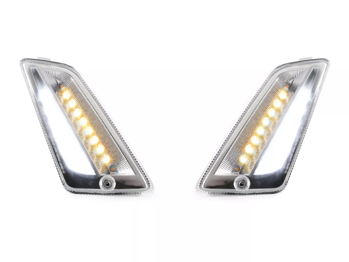 Set indicatori di direzione anteriori -MOTO NOSTRA (2014-) luce di marcia dinamica a LED, luce di marcia diurna (E-mark)- Vespa GT, GTL, GTV, GTS 125-300, HPE, Supertech (2019-2022) - bianco