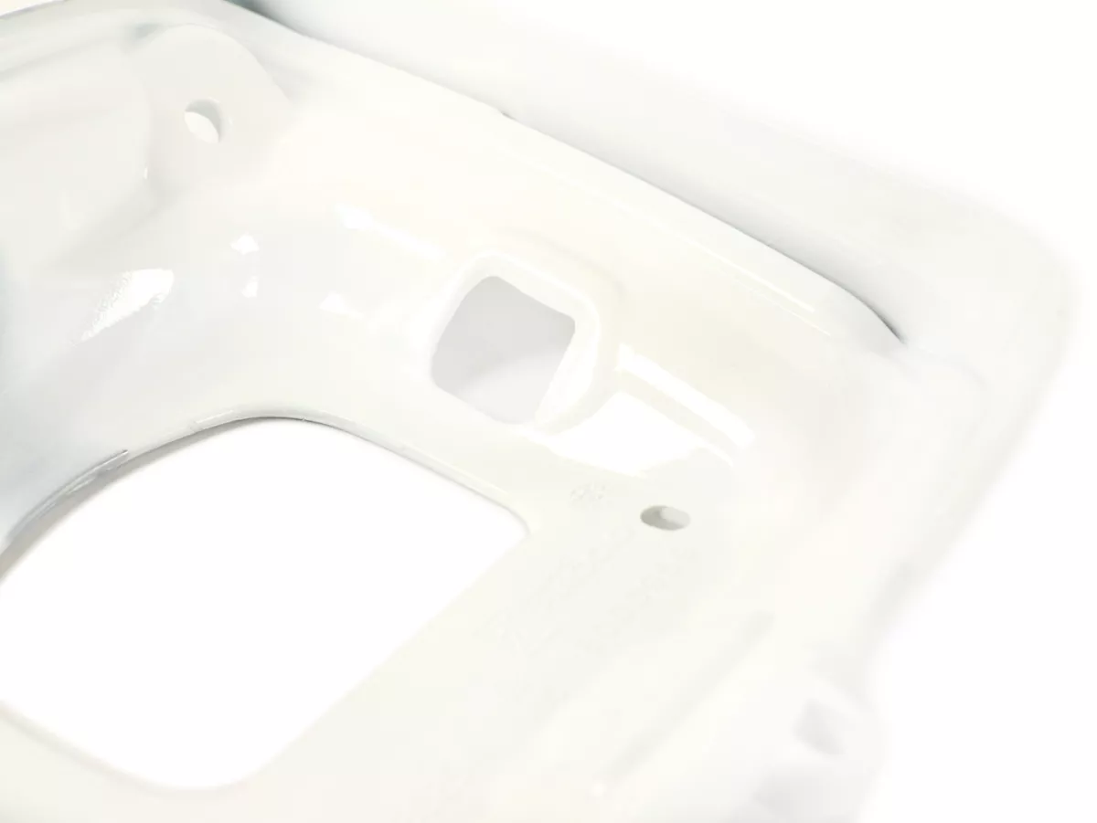 Bakljusram -MOTO NOSTRA, vit (544)- Vespa GTS 125 (ZAPMA3100, ZAPMA3200), Vespa GTS 150 (ZAPMA3200, ZAPMA3100), Vespa GTS 250 (ZAPM45100), Vespa GTS 300 (ZAPM45200, ZAPM45202, ZAPMA3300), Vespa GTS Super 125 (ZAPM45300, ZAPMA3100, ZAPMA3200, ZAPM453