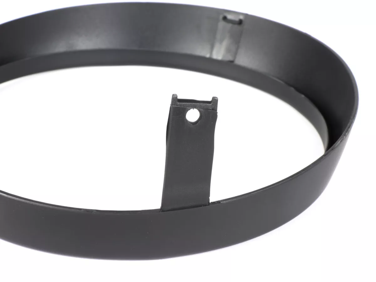Cincin trim lampu depan -MOTO NOSTRA- Vespa GTS Notte, GTV yaitu Sei Giorni 300 (ZAPMA3602), GTS yaitu Super300 HPE (ZAPMA3600), GTS HPE 300 E4 (M4A36M) - matt hitam
