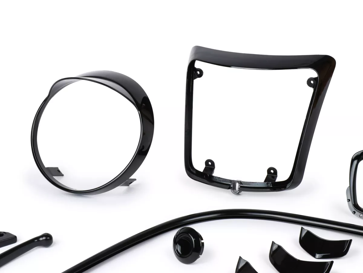 Kit de styling -Moto Nostra Black Collection negro brillante - Vespa GTS 300 Super HPE Supertech (ZAPMA3600), Vespa GTS 125 Supertech (ZAPMA3700)