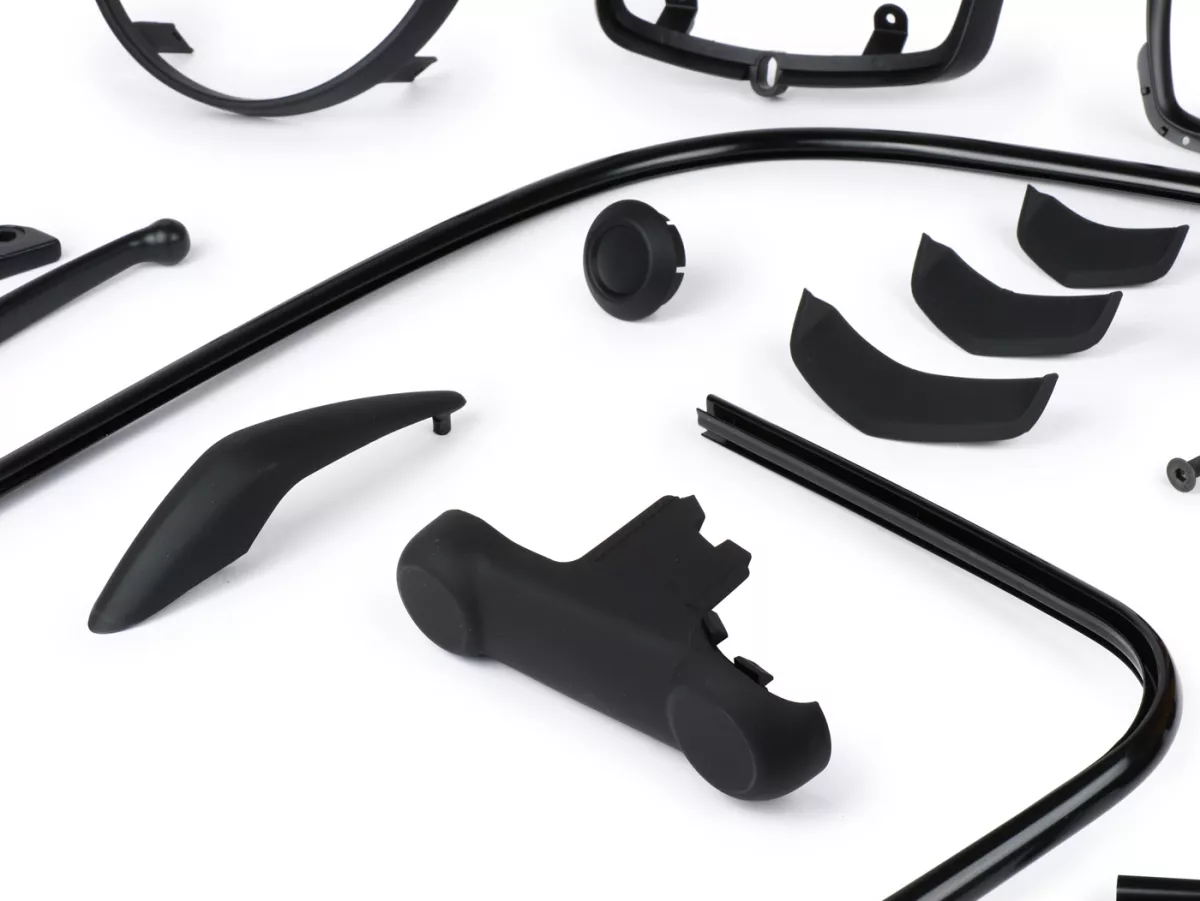 Kit de styling -Moto Nostra Black Collection negro mate - Vespa GTS 300 Super HPE Supertech (ZAPMA3600), Vespa GTS 125 Supertech (ZAPMA3700)