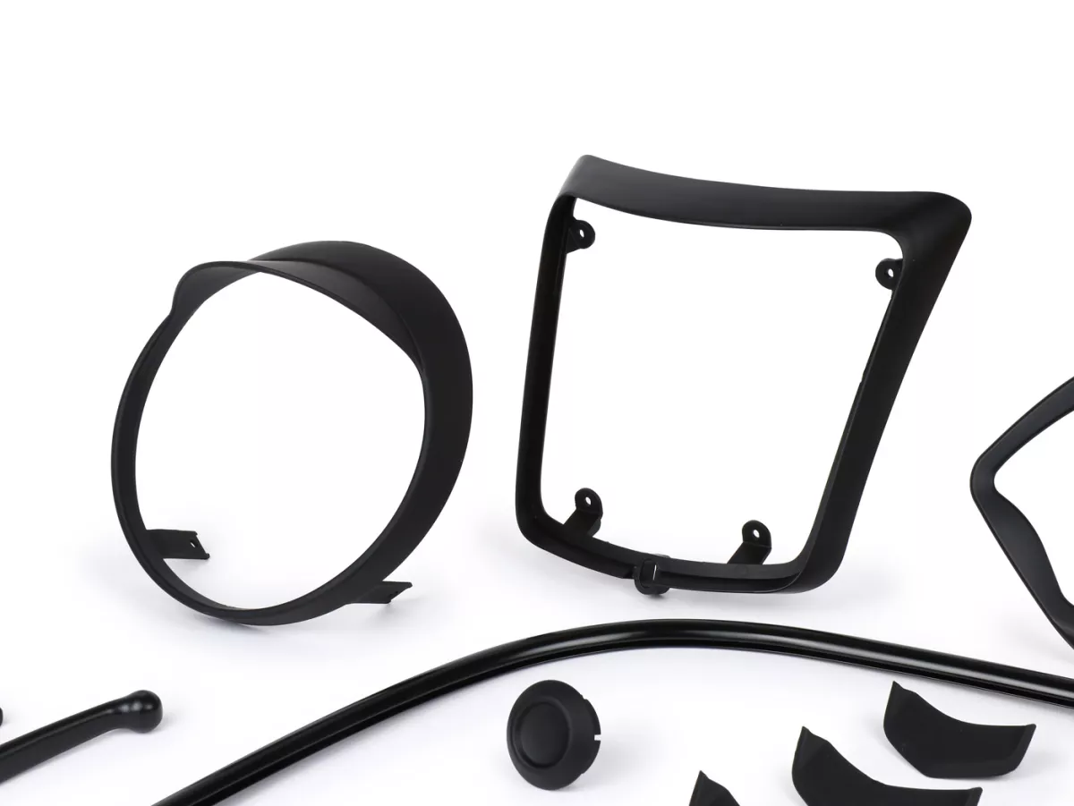 Kit de styling -Moto Nostra Black Collection negro mate - Vespa GTS300 HPE (2019-2022), Vespa GTS 125 IGET (2019-2022)