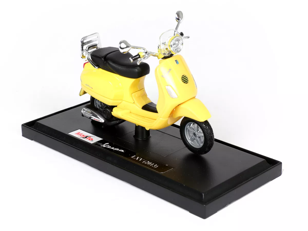 Modèle réduit -MAISTO 1:18- Vespa LXV (2013)