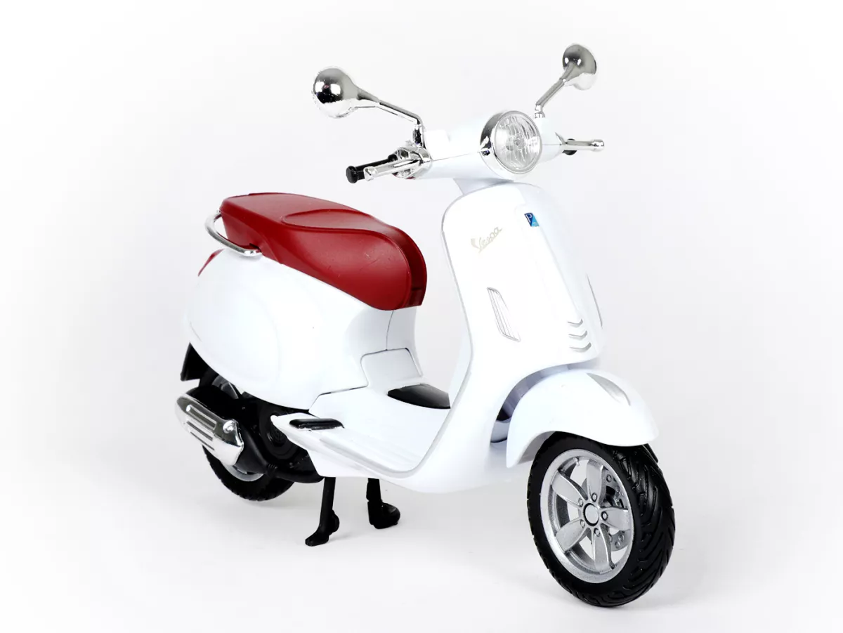 Modèle réduit -MAISTO 1:12- Vespa Primavera 150 - blanc