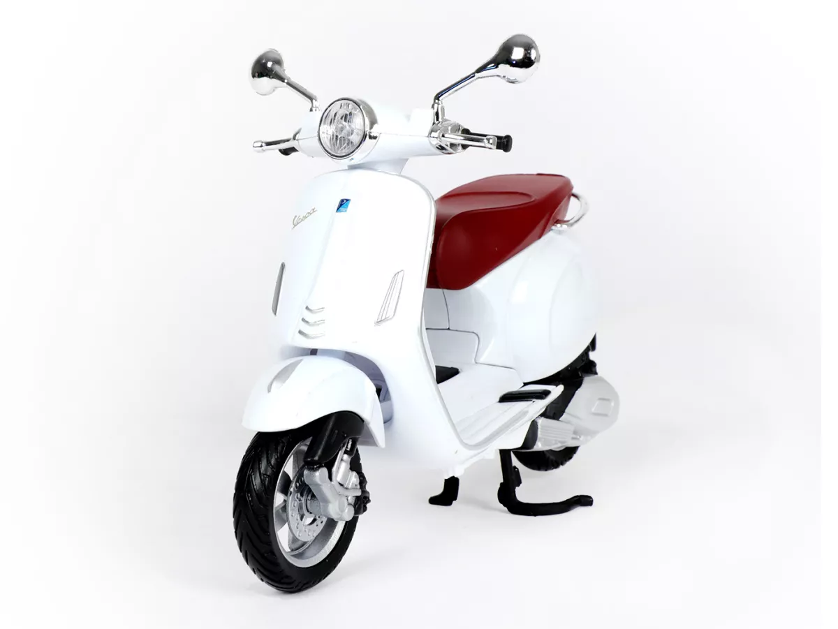 Modèle réduit -MAISTO 1:12- Vespa Primavera 150 - blanc