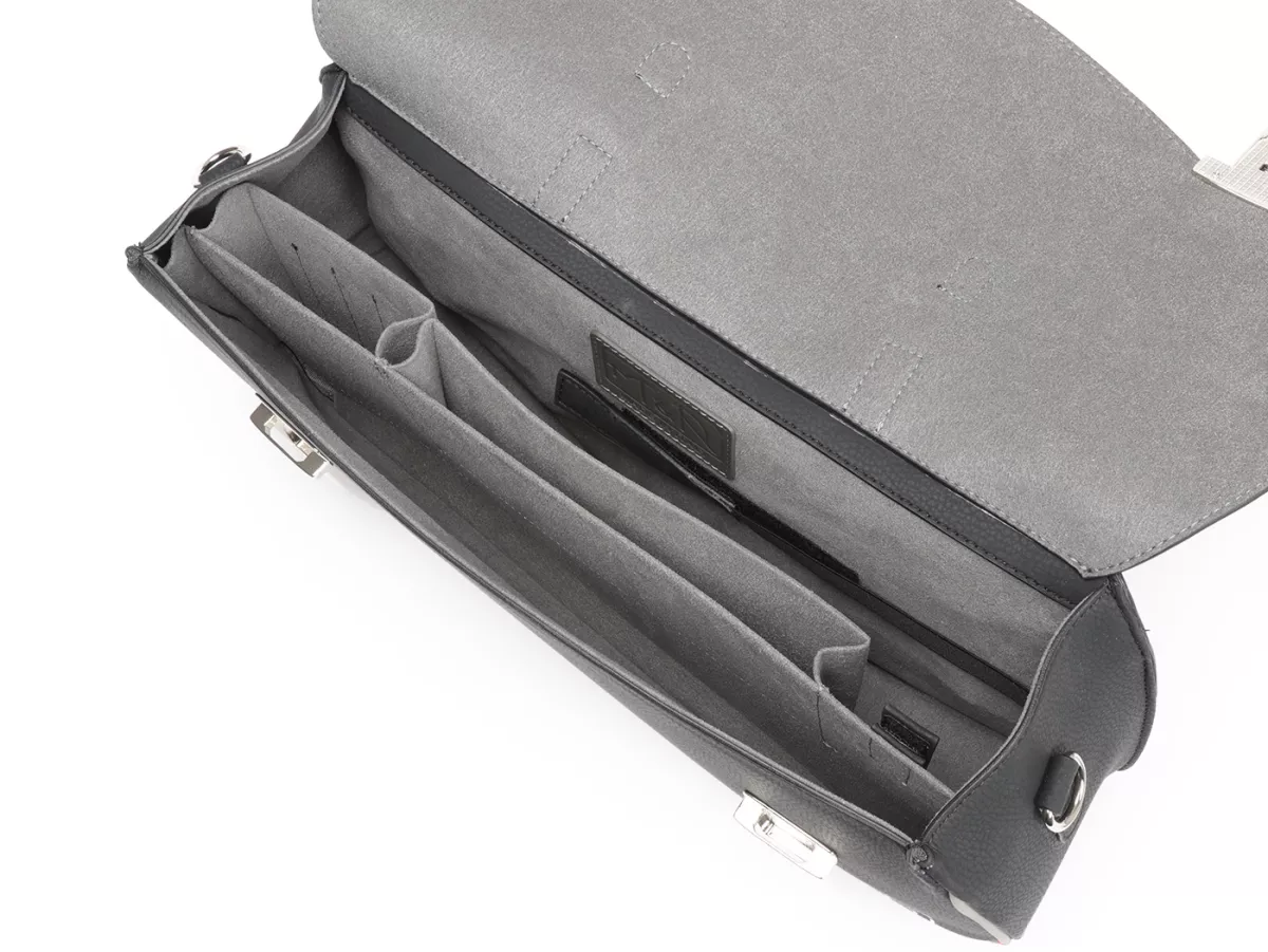 Borsa paragambe, in pelle, esterna, nera -M&R, Made in Italy- Vespa V50, PV125, ET3