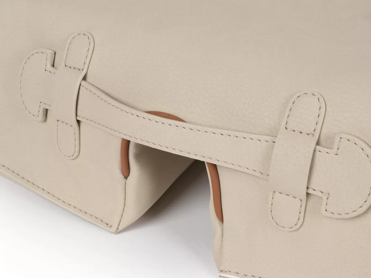 Beenschild tas, leer, binnen, beige -M&R, Made in Italy- Vespa V50, PV125, ET3