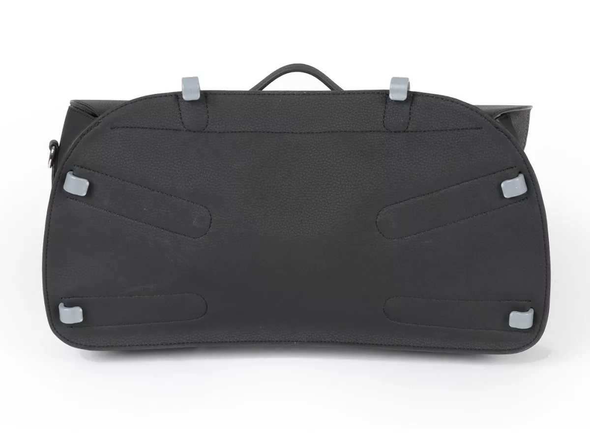 Beenschild tas, leder, buitenkant, zwart -M&R, Made in Italy- Vespa 125 VNA, VNB, Vespa 150 VBA, VBB, Vespa 150 T4 (VGLA, VGLB)
