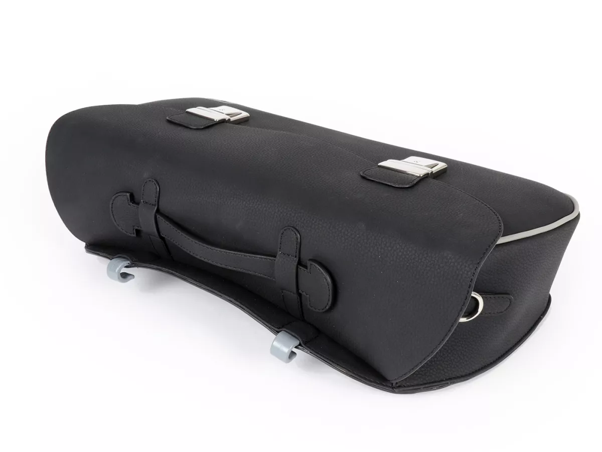 Beenschild tas, leder, buitenkant, zwart -M&R, Made in Italy- Vespa 125 VNA, VNB, Vespa 150 VBA, VBB, Vespa 150 T4 (VGLA, VGLB)