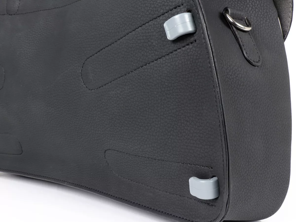 Beenschild tas, leder, buitenkant, zwart -M&R, Made in Italy- Vespa 125 VNA, VNB, Vespa 150 VBA, VBB, Vespa 150 T4 (VGLA, VGLB)