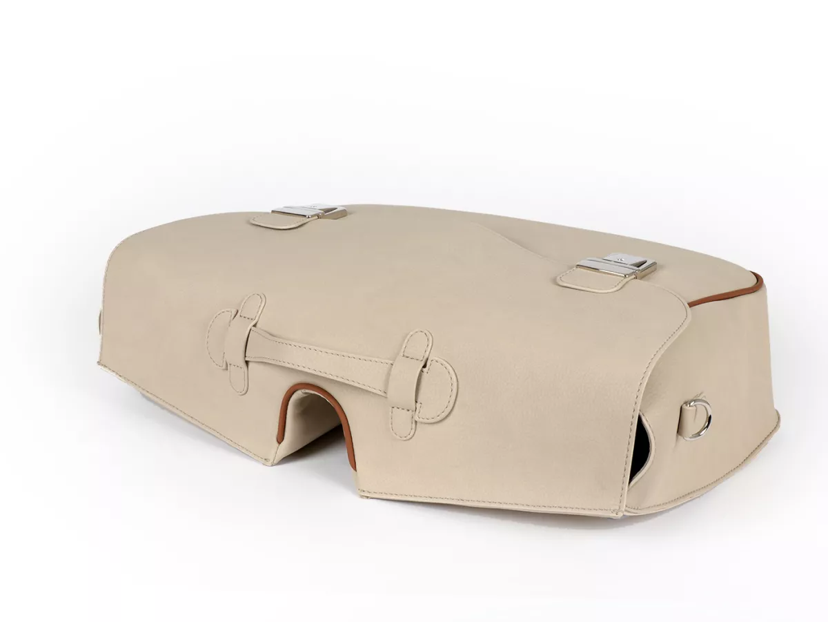 Beenschild tas, leer, binnen, beige -M&R, Made in Italy- Vespa VM, VN, VL, VB