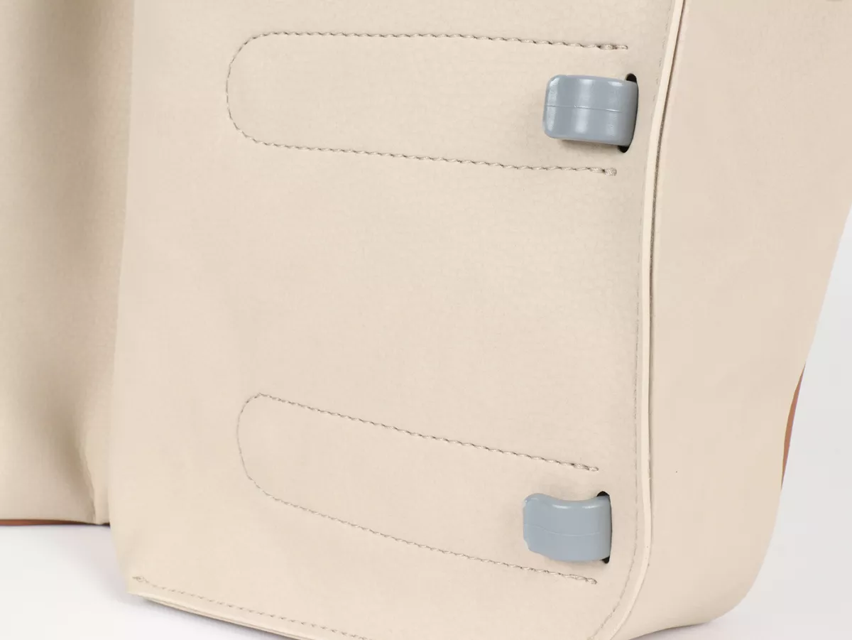 Beenschild tas, leer, binnen, beige -M&R, Made in Italy- Vespa VM, VN, VL, VB