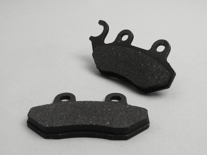 Pastillas de freno -NEWFREN 70,2x41,1/85,1x44,3mm- CAGIVA Passing 125 ccm 1995 (v), Passing 50 ccm 1995 (v), JINCHENG JC 250 ccm 6 2005 (v), 4 Ruedas JC 125 ccm S Ra ccoon 2005 (h), P.G.O. Ligero 125 ccm 2006 (v), PMS 110 ccm 1999 (v), PMS 50 ccm 1999 (v)