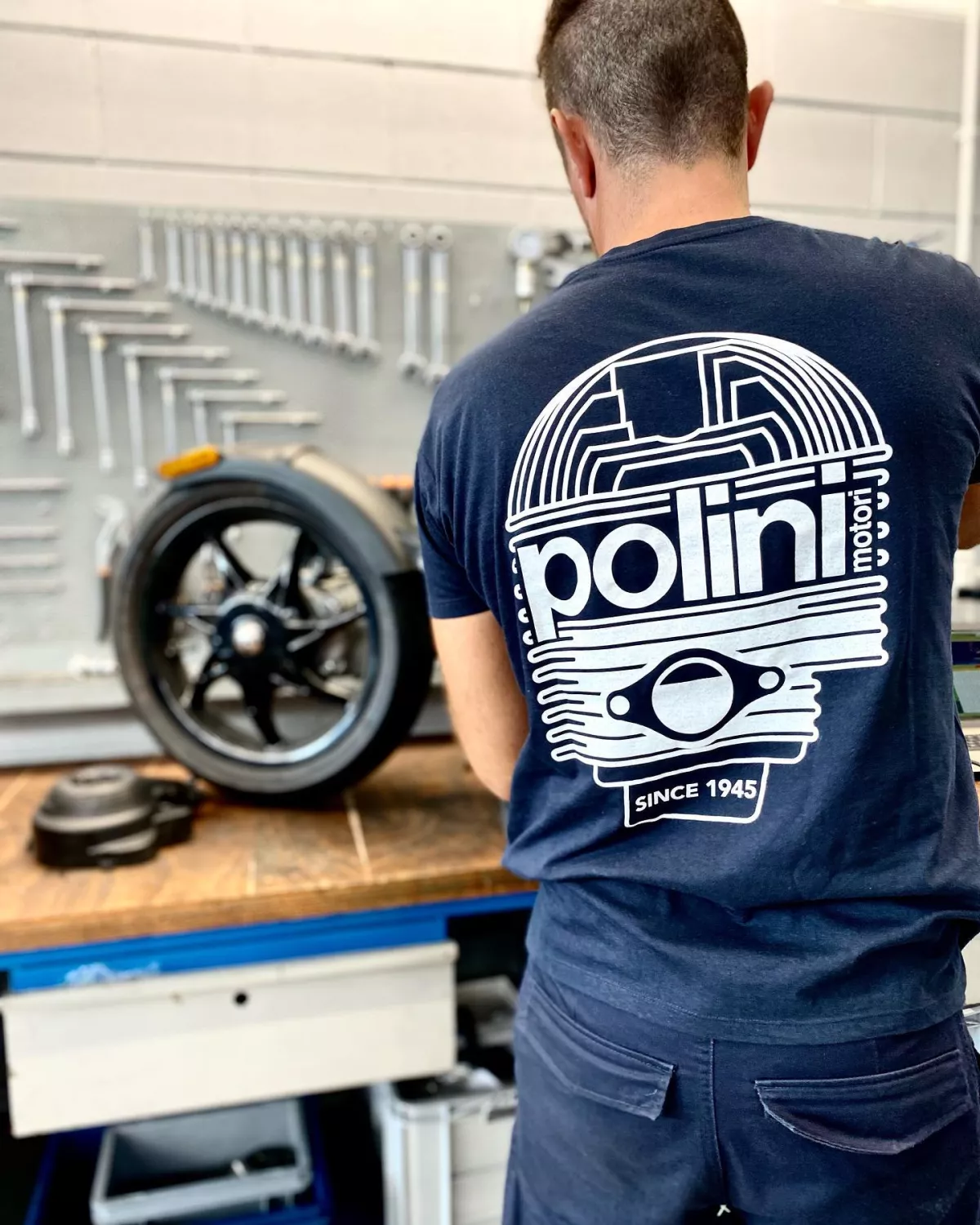 Camiseta -POLINI- Top Hat - Blue Line - L