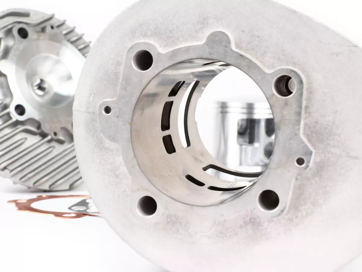 Silinder -POLINI 221 ccm (2023) aluminium, stroke 60mm- Vespa PX200, Rally200 - dengan kepala silinder