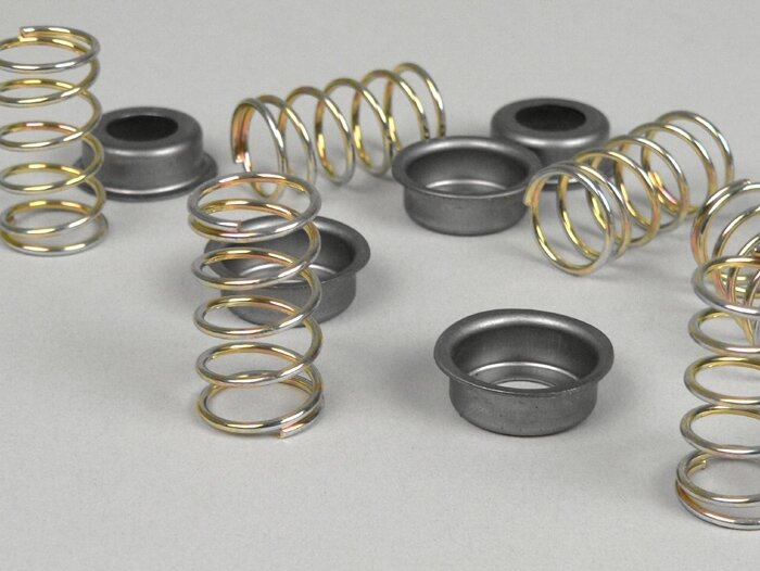 Jeu ressorts embrayage -PINASCO- Vespa PX (-1995), Cosa (-1995), Sprint, Rally, GL, Super, GT, GTR, GS150/GS3 VS1-5, GS160/GS4 VSB, VNA, VNB, VBA, VBB, VN1 (06001-), VN2, VB, VL, VL - 7 unités