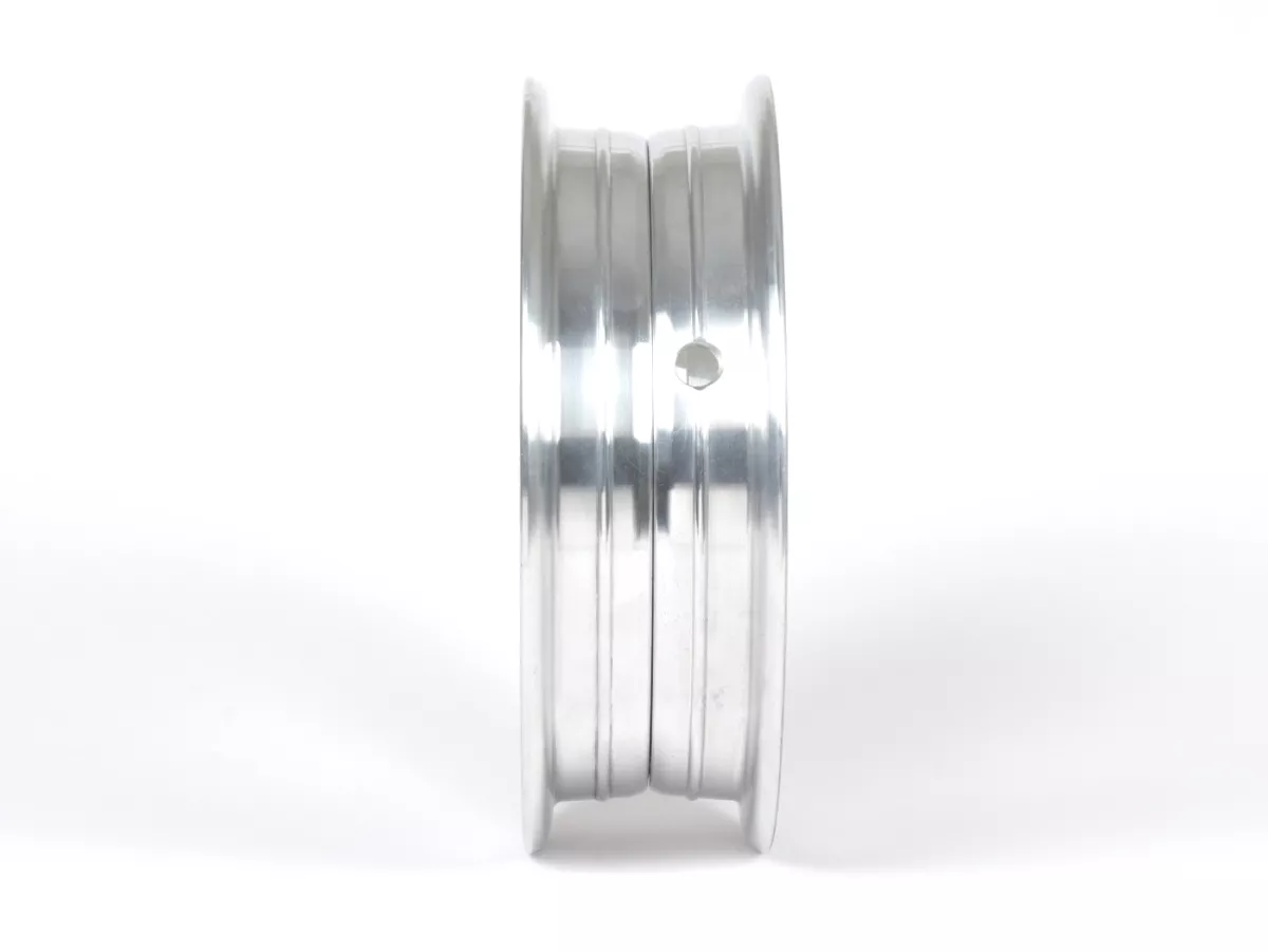 Fälg -PINASCO, V2.0, slanglös 2,15-8 tum aluminium- Vespa (typ 4 hål invändigt) - Wideframe V1-15, V30-33, VU, VM, VN, VNA, VNB, VB, VBA, VBB, Hoffmann, ACMA - Silver