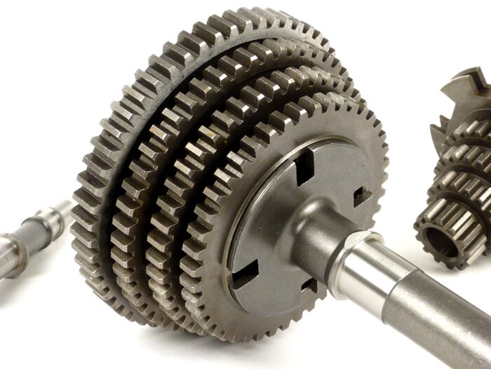 Gearbox lengkap termasuk poros bantu (pohon cemara), poros utama, roda gigi 1, 2, 3, 4 -PINASCO- Vespa Wideframe 1955-1959 (V30-33, VM, VN, VL, VB1)