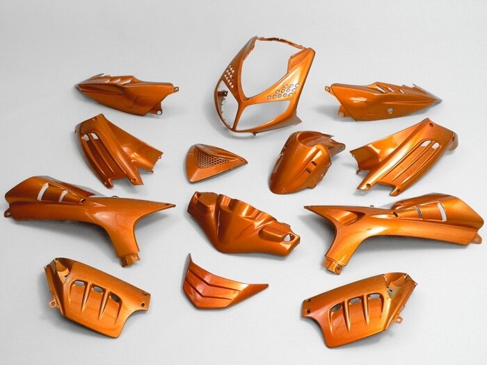Set di parti della carenatura -EDGE- 13 pezzi - Peugeot Speedfight2- Orangemetallic