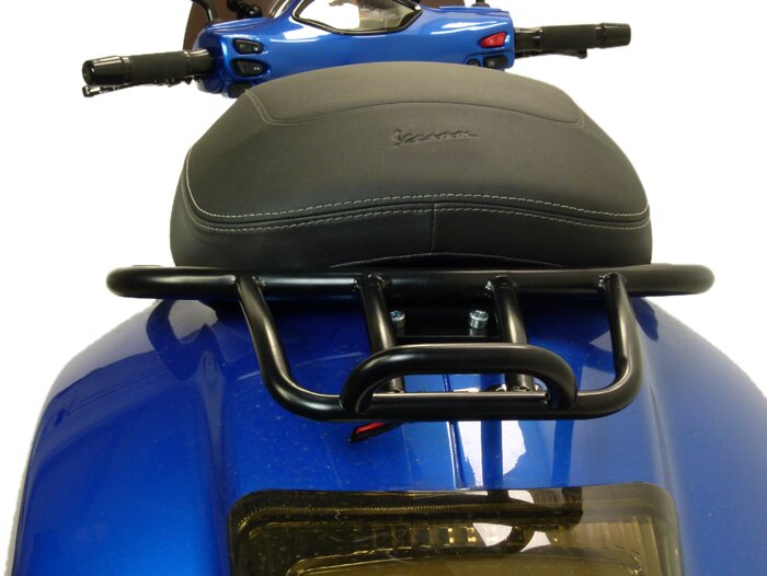 Portaequipajes trasero -MOTO NOSTRA, con asa para el pasajero- Vespa GT, GTL, GTV, GTS, GTS Super, GTS HPE, GT60 - 125-310 - negro mate