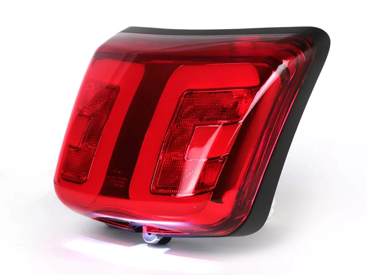Fanale posteriore, cornice nera opaca -POWER 1- Vespa GTS 125-300 , GTS Super 125-300 (2018-)