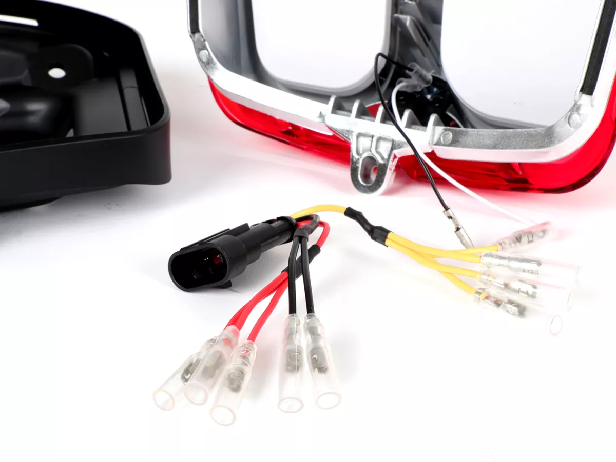 Fanale posteriore, cornice nera opaca -POWER 1- Vespa GTS 125-300 , GTS Super 125-300 (2018-)