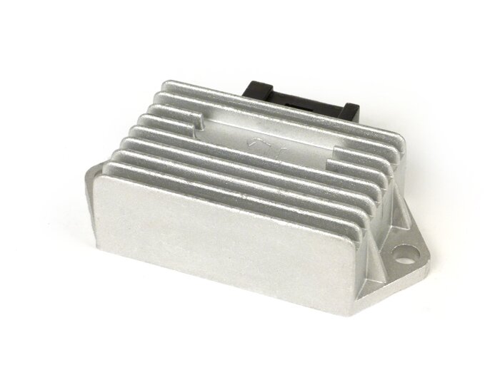 Voltage regulator -5-plug- Minarelli 125-150 cc - Yamaha Majesty 125, Maxster 150, MBK Doodo 125/150, Skyliner125/150, Benelli Velvet 125, Italjet Millenium 125/150, Malaguti Madison 125/150
