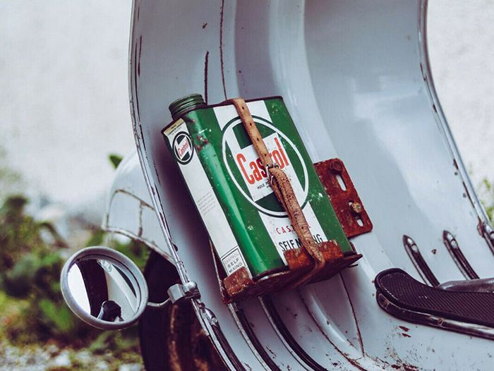 Paragambe porta-lattine olio -VESPA V7- Vespa Wideframe VL3, VB1, GS150 (VS2-4) - acciaio grezzo/non verniciato