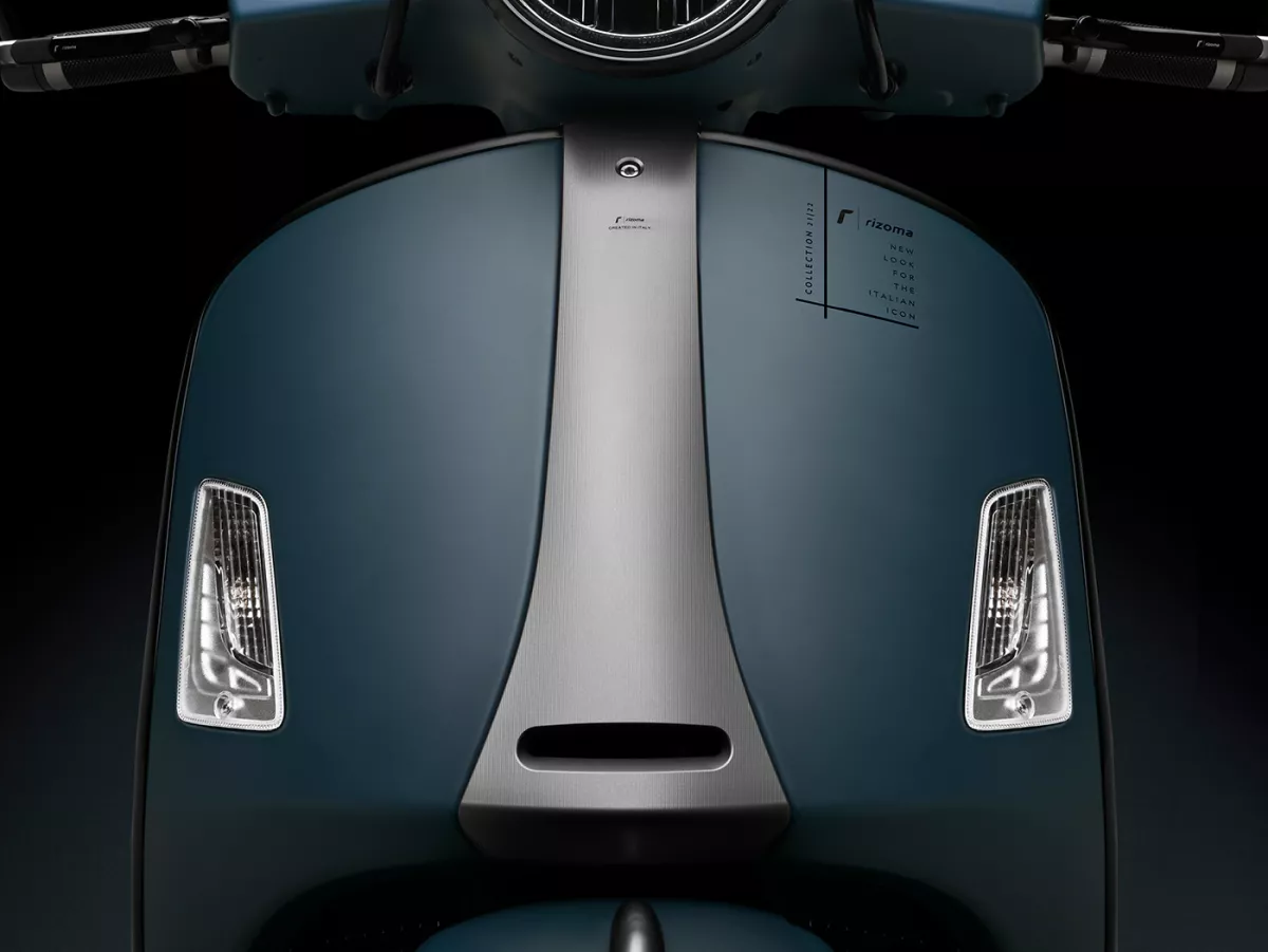 Horn cover, grey -RIZOMA- Vespa GTS Super HPE 300 (ZAPMD3100, ZAPMD3101, ZAPMD3102)