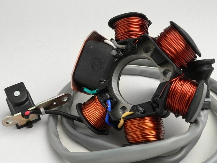 Ignition -OEM QUALITY stator- Piaggio 50 cc (-1999) (pre Hi-Per2)