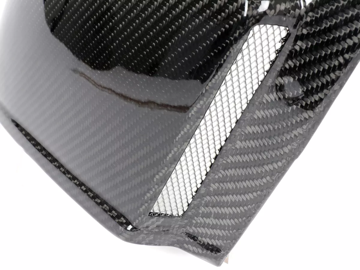Faldón lateral derecho -TOMAS COMPOSITI, fibra de carbono auténtica para Quattrini M200- Vespa V50 (V5A1T a partir del nº 92877), V50 S (V5SA1T a partir del nº 15325), V90 (a partir del nº 22234), SS50, SS90, PV125, ET3 - con cerradura