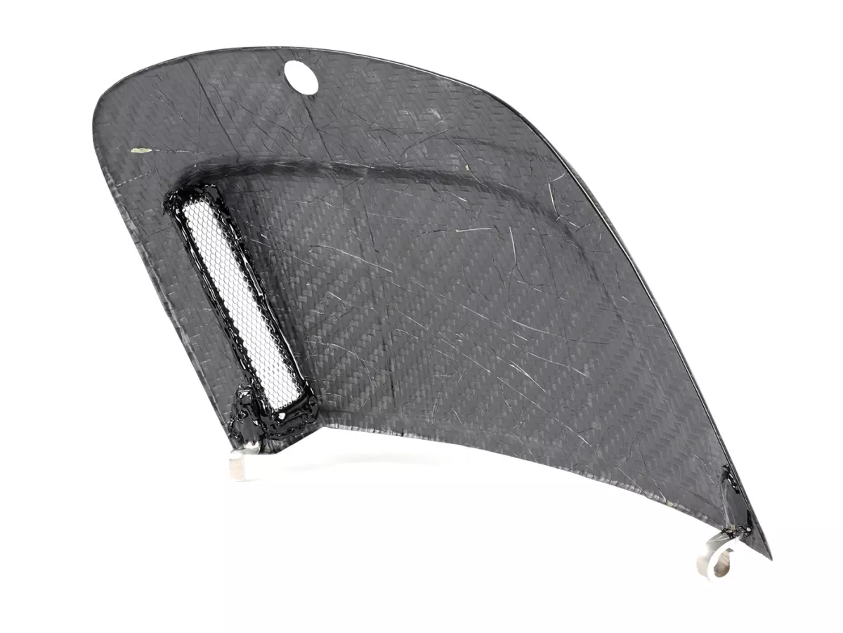 Faldón lateral derecho -TOMAS COMPOSITI, fibra de carbono auténtica para Quattrini M200- Vespa V50 (V5A1T a partir del nº 92877), V50 S (V5SA1T a partir del nº 15325), V90 (a partir del nº 22234), SS50, SS90, PV125, ET3 - con cerradura