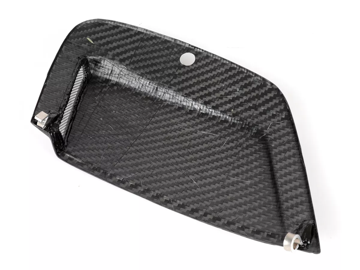 Faldón lateral derecho -TOMAS COMPOSITI, fibra de carbono auténtica para Quattrini M200- Vespa V50 (V5A1T a partir del nº 92877), V50 S (V5SA1T a partir del nº 15325), V90 (a partir del nº 22234), SS50, SS90, PV125, ET3 - con cerradura
