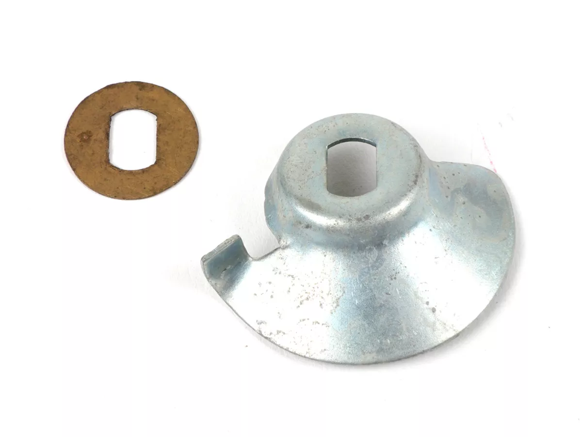 Zijklep rechts -TOMAS COMPOSITI, GRP voor Quattrini M200- Vespa V50 (V5A1T vanaf nr. 92877), V50 S (V5SA1T vanaf nr. 15325), V90 (vanaf nr. 22234), SS50, SS90, PV125, ET3 - met knevelslot