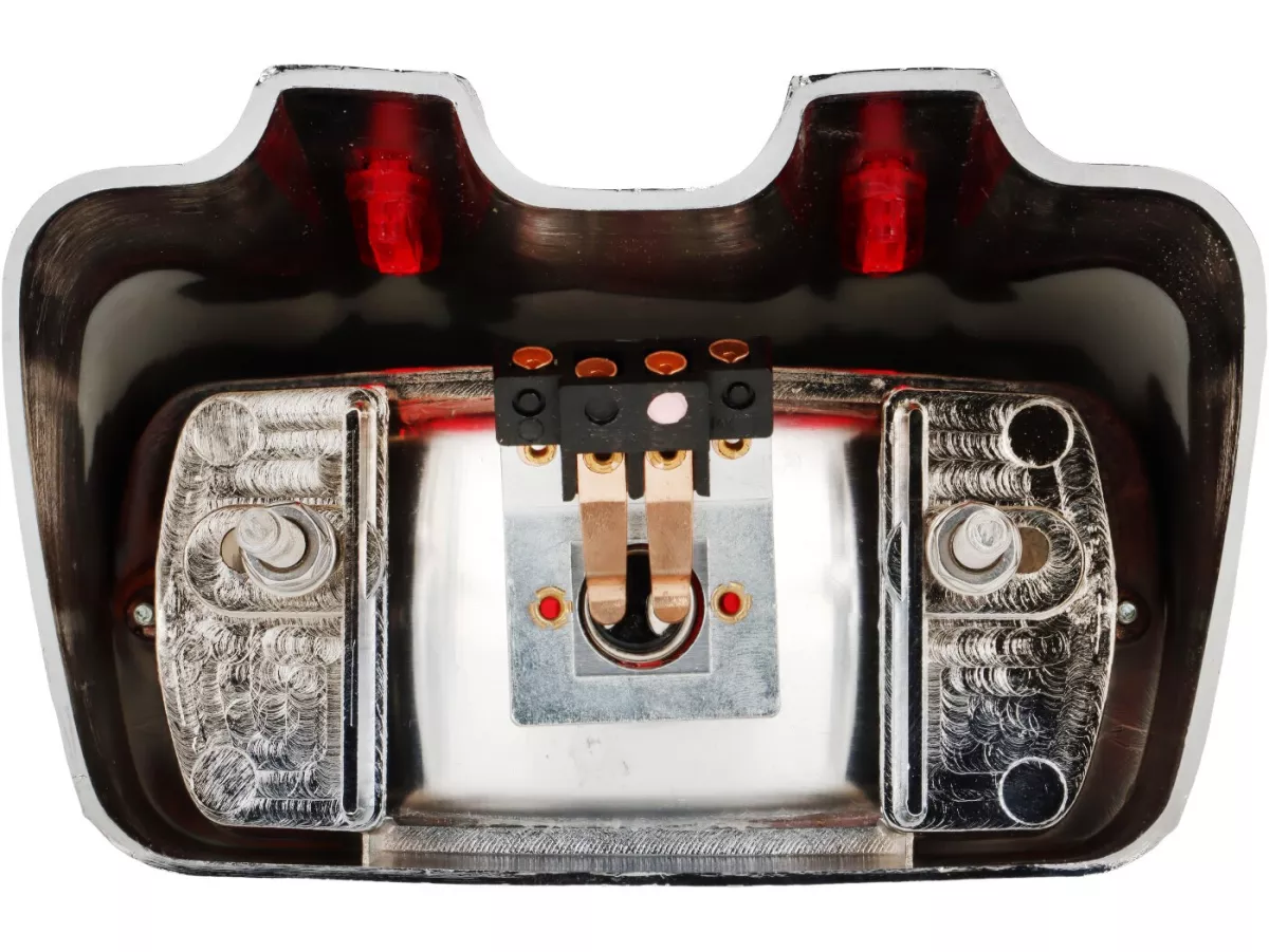 Luz trasera Catalux carcasa de plástico cromada, cristal rojo -CALIDAD OEM- Lambretta LI (Series 1-2), TV (Series 1-2) - incl. junta de goma al marco