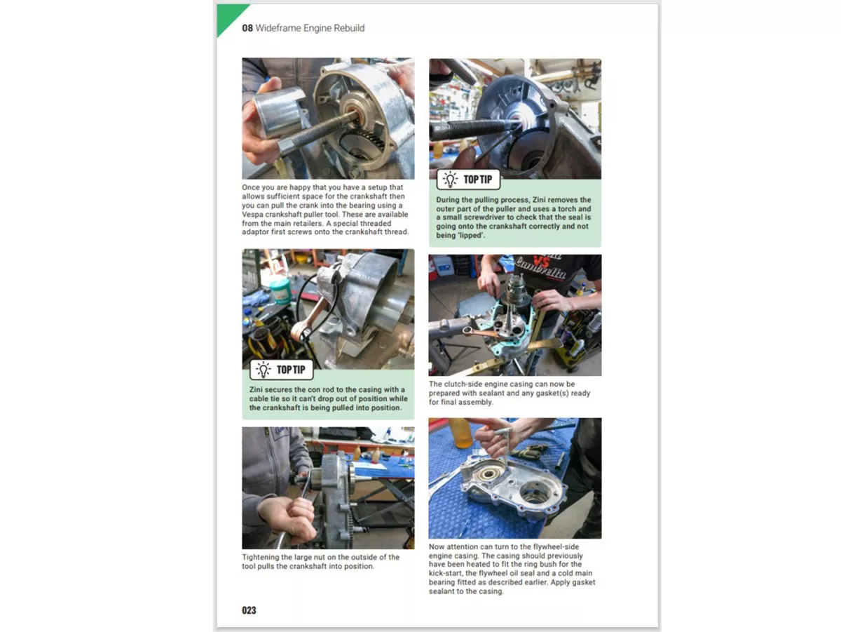 Boek -The Complete Spanner's Manual- Vespa Wideframe Engines - 212 kleurenpagina's, zachte rug - door Martin 'Sticky' Round - taal Engels