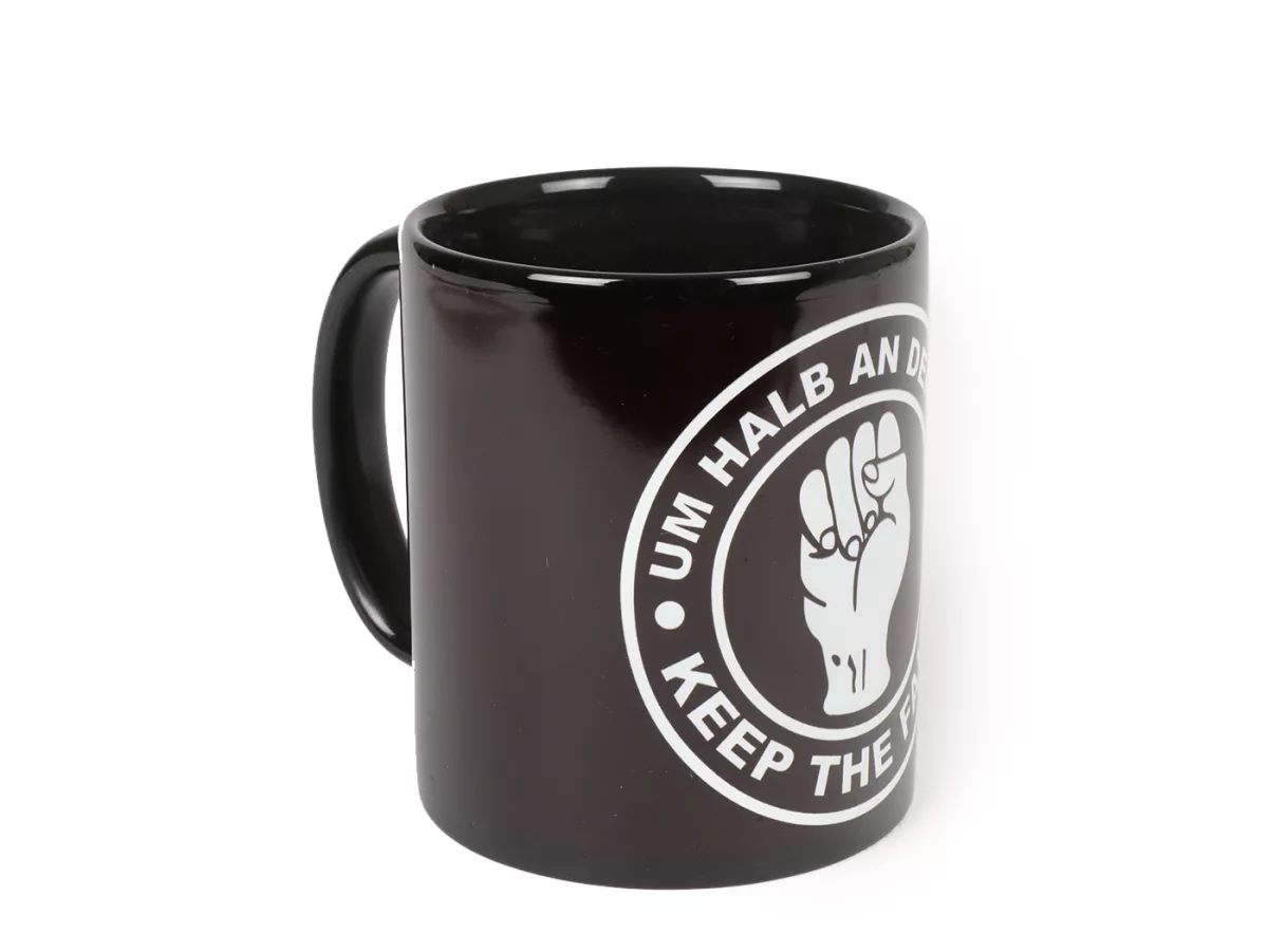 Cup -Um halb an der Bar- Black
