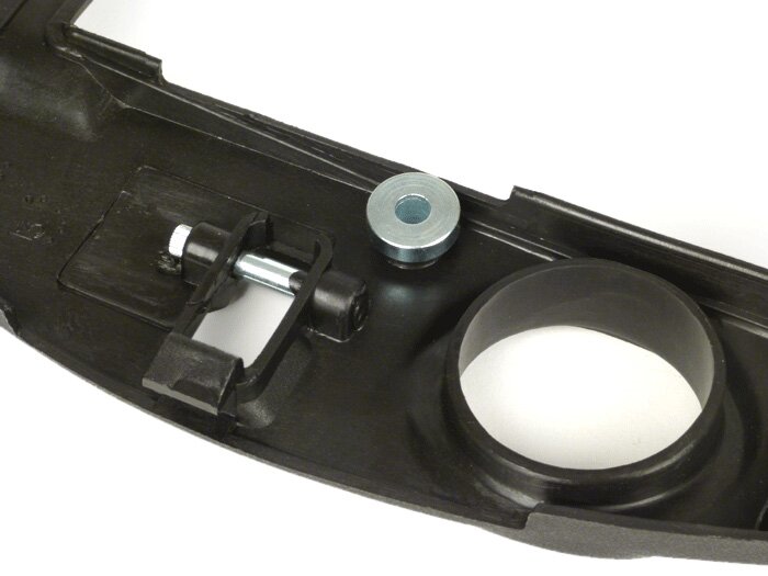 Penutup di belakang kompartemen helm -PIAGGIO- Vespa ET2 (ZAPC12, ZAPC16, ZAPC38100), Vespa LX 502T (ZAPC38101, ZAPC39102, ZAPC38103), Vespa S 50 (ZAPC38600)