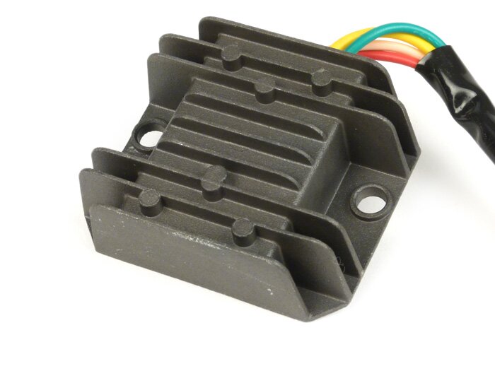 Regolatore di tensione -4-pin- GY6 50-150cc