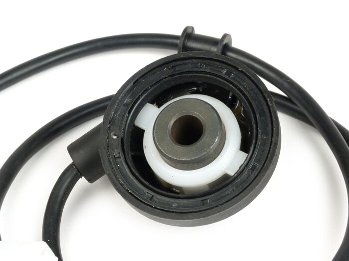 Speedo drive electronic -OEM QUALITY- Yamaha Aerox (YQ50/L, 2-stroke), MBK Nitro (YQ50/L, 2-stroke)- incl. 830mm Cable
