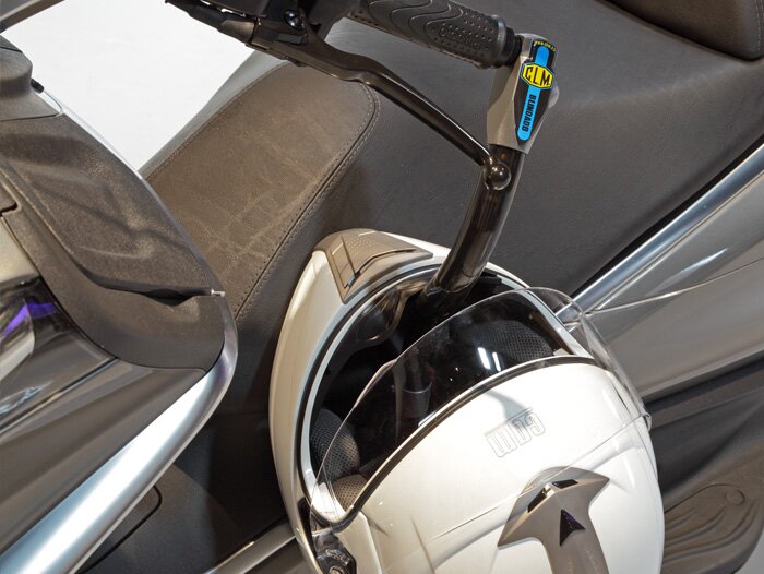 Steering lock -CLM Chic- Vespa ET2, ET4, LX, LXV, S 50-125 - anti-theft, mounting on handlebar