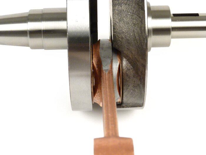 Vevaxel -QUATTRINI M244, slaglängd=60mm, vevstakslängd=126mm (roterande ventil)- Vespa Rally200, PX200, Cosa200 - för Quattrini M244