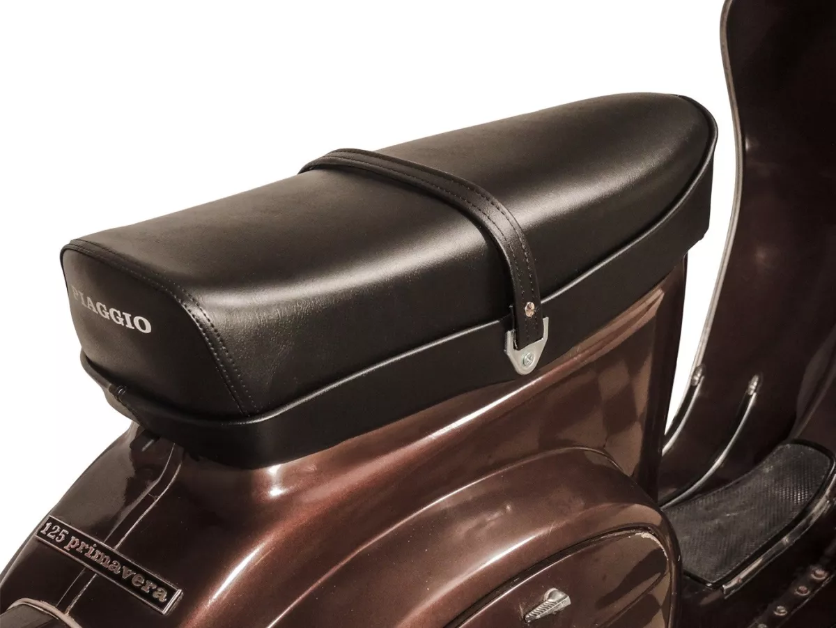 Bangku kursi -KUALITAS OEM- Vespa V50S (V5SA2T Jepang), ET3 - tanpa kunci, dengan tulisan Piaggio - juga cocok untuk V50, 50N, V90, PV125
